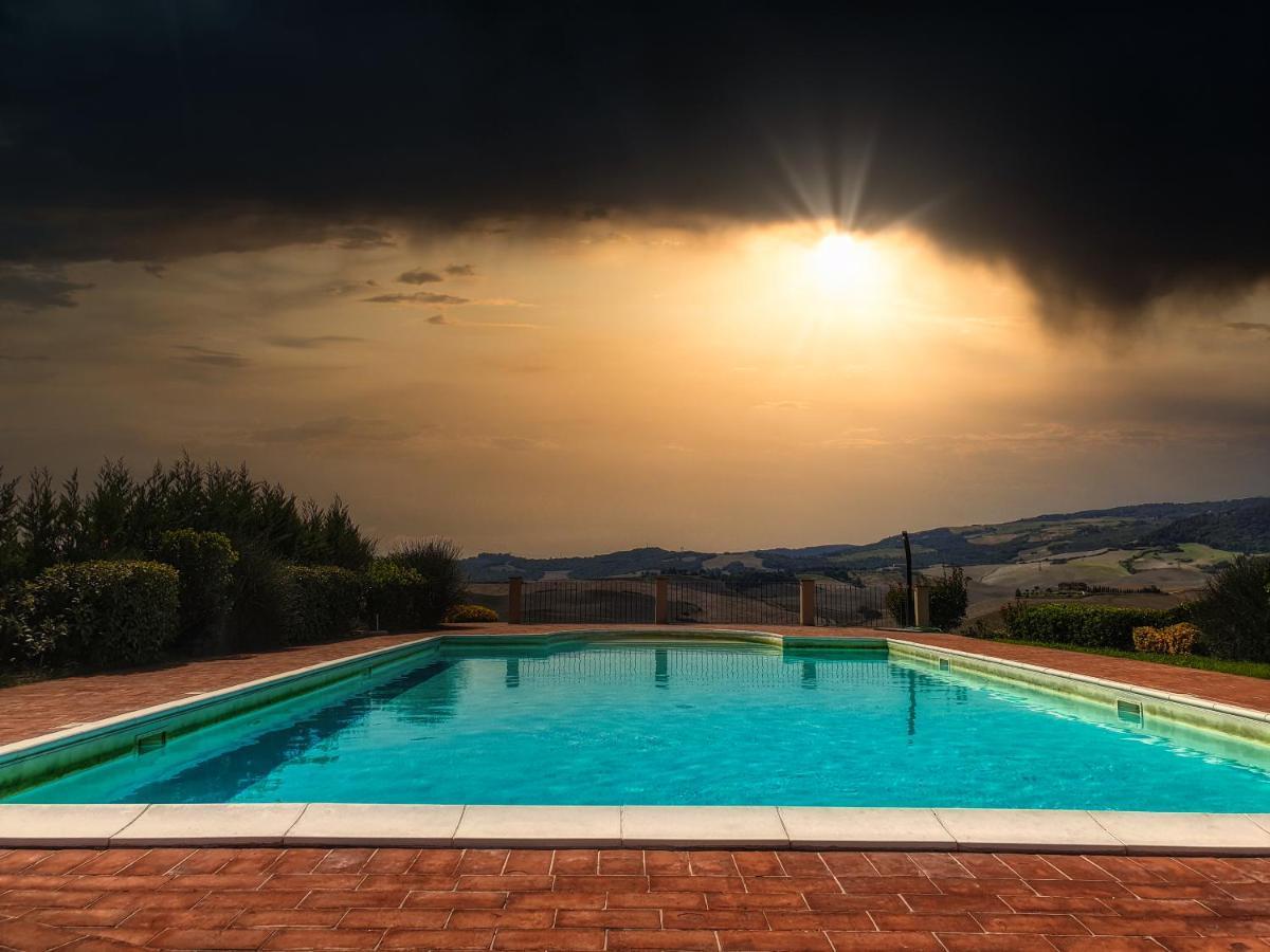 Podere Le Volpaie, Volterra, Tuscany モンテカティーニ・ヴァル・ディ・チェーチナ エクステリア 写真